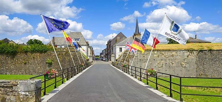 Le Bastion Leilighet Rocroi Eksteriør bilde